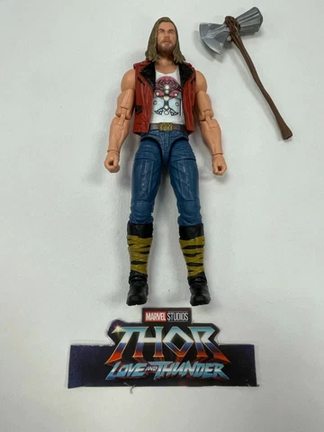 Marvel Legends Thor (RAVAGER) Figure & ACCESSORIES (THOR Love & Thunder) MINT Cover