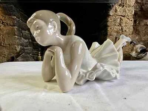 🩰 Lladró NAO Porzellan Figur - Nachdenkliche Ballerina mit Gänseblümchen (1977) von Fran - Bild 1 von 9
