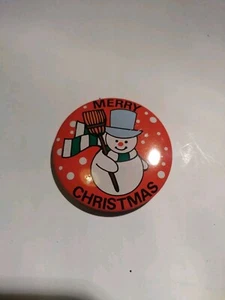 Merry Christmas Badge - Picture 1 of 2