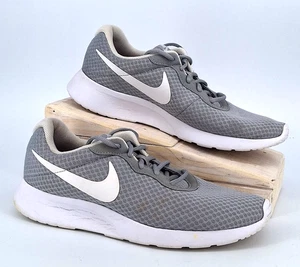 Nike Tanjun Shoes Men Size 11 Grey White Running Sneakers Mesh Sneakers Lace up - Picture 1 of 19