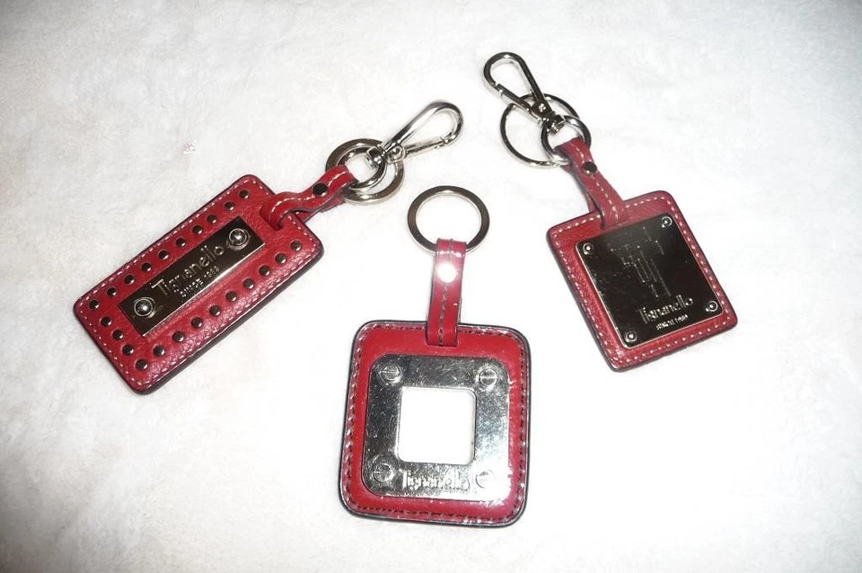 TIGNANELLO Cartera Colgante Llavero Dije ~ Rectángulo Cuadrado Tono Plata Metal Foto 1 de 1