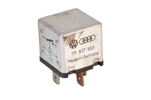VW Golf 1  Audi  Porsche  Steuer Relais 40 Ampere VW NR. 17 VW 171937503A - Bild 1 von 2