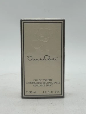 Oscar de la Renta Eau de Toilette Refillable Spray 30ml - Image 1 of 4