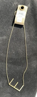 Collar de oro amarillo con inicial grande "E" monograma lateral declaración minimalista Foto 1 de 4