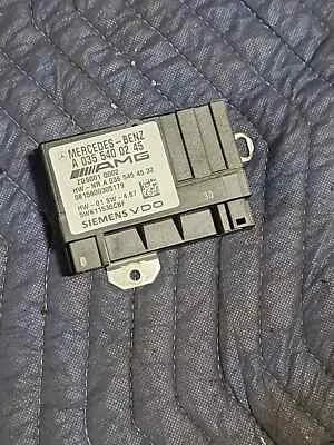 Módulo de controle do motor da bomba de combustível 07-11 Mercedes W211 E63 ML63 CLS63 AMG M156 FABRICANTE DE EQUIPAMENTO ORIGINAL - Imagem 1 de 4