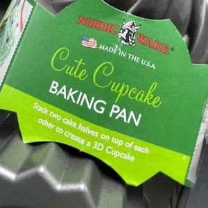 Nordic Ware "Lindo Jumbo Cupcake Pan" Antiadherente Aluminio Fundido Pastel de Cumpleaños - Imagen 1 de 12