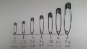 Strong Black Steel Safety Pins Size 19 mm 22 mm 28 mm 32 mm 38 mm 45 mm 54 mm - Picture 1 of 2