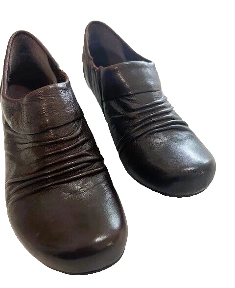 Botines Bare Traps Damas Talla 9M Cuero Parte Superior Marrón Acanalado Tacones Gruesos leer Foto 1 de 4