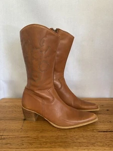 /🍁 MADE IN SPAIN brown STAMPED FLORAL LEATHER COWGIRL WESTERN BOOTS 37 6 - Picture 1 of 10