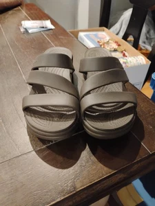 SANDALIAS COCODRILO SEÑORA ESCAPADA TIRAS TOBOGANES Trufa Marrón NUEVAS SIN ETIQUETAS, TALLA 9 - Imagen 1 de 6