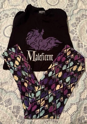 NUEVO CON ETIQUETAS Lularoe Maléfica OS Leggings y Mediano L/S Patrick DISNEY VILLAINS Conjunto Foto 1 de 4
