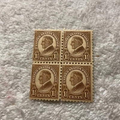 U.S.-(-1923-)-Sc.# 582-HARDING-1.1/2c.-Block of 4-VF/XF OG MNH - Image 1 of 2