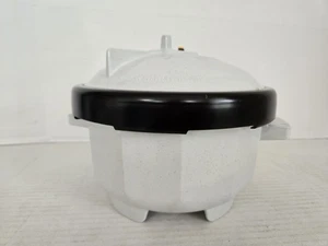 Nordic Ware Microwave Tender Cooker Pressure Cooker 2.5QT FREE SHIPPING - Picture 1 of 13