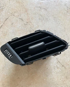 Ford Fiesta JHH Bj.18 orig. Luftdusche Luftdüse links H1BBA018B09 - Bild 1 von 9