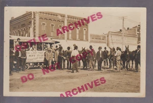 Winfield KANSAS RPPC 1909 DONKEY-DRAWN TROLLEY Streetcar LAST TRIP Crowd KS - Picture 1 of 3