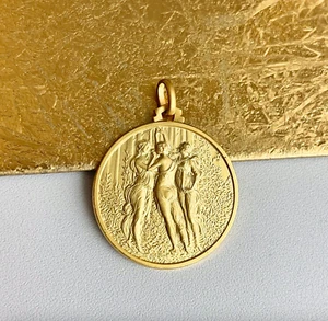 18KT Yellow Gold Solid Greek Three Graces Matte Medal Pendant Byzantine 30mm - Picture 1 of 8