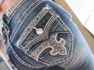 Jeans da donna Rock Revival Glade Easy Boot taglia 30 (34 X31,5) NUOVI - Foto 1 di 11
