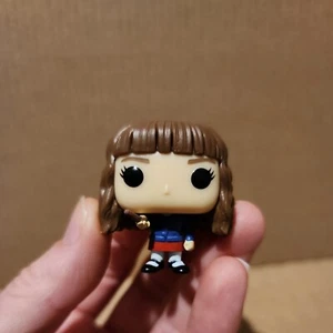 Mini Figura Funko Pop ""Hermoine Granger con Varita"" Calendario de Adviento - Imagen 1 de 3