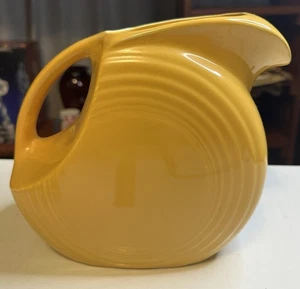 Fiesta ware Sunflower Yellow Large Disc Pitcher Homer Laughlin Fiesta Made USA - Picture 1 of 9