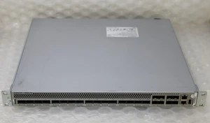 ARISTA DCS-7050Q-16 - 16-Port 40G QSFP+ / 8x 10G SFP+ R-F Air Flow Switch - Picture 1 of 3