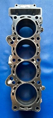 2015-2016 YAMAHA YZF R1M R1 ДВИГАТЕЛЬ ПОРШНЕВЫЕ ЦИЛИНДРЫ БЛОК КУВШИН ХОРОШО - Изображение 1 из 4