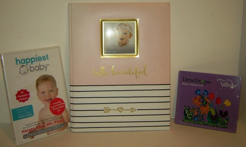 Pearhead Hello Beautiful Baby Memory Book Girl, Happiest Baby CD & Baby Home CD Foto 1 de 4