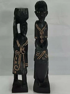Juego de 2 figuras africanas talladas a mano de colección de hombre de madera pintada con tambor y mujer 12" - Imagen 1 de 7