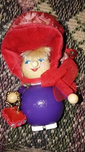 STEINBACH ORNAMENTO DAMA DI NATALE CON CAPPELLO ROSSO, BORSA ROSSA CON SCATOLA ORIGINALE - Foto 1 di 5