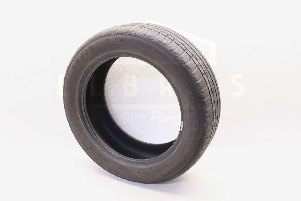 UN NEUMÁTICO CONTINENTAL CROSS CONTACT UHPE 235/55-19 P235/55R19 USADO BANDA DE RODADURA 6/32 Foto 1 de 4