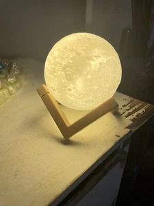 8cm Indoor 3D Moon Lamp Battery Operated Dimmable - Picture 1 of 10