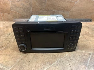 MERCEDES-BENZ M W164 Music Navi CD Radio Player Head Unit A1649063500 - Picture 1 of 11