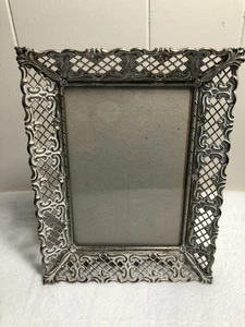 Vtg MCM Gold/White Filigree Metal Ornate 5 x 7 Easel/Hang Picture Frame w/Glass - Picture 1 of 3