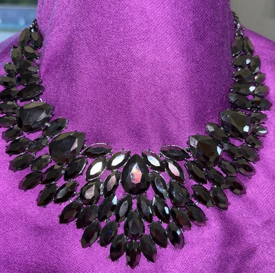 Collar gargantilla de diseño de cristal de peltre Foto 1 de 4