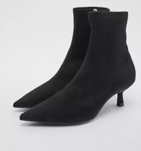 Ankle Boots - Picture 1 of 4