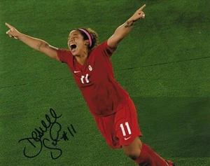 Signed Desiree Scott Team Canada Soccer Gold 2020 Tokyo Olympics 8x10 Photo #3 - Picture 1 of 2