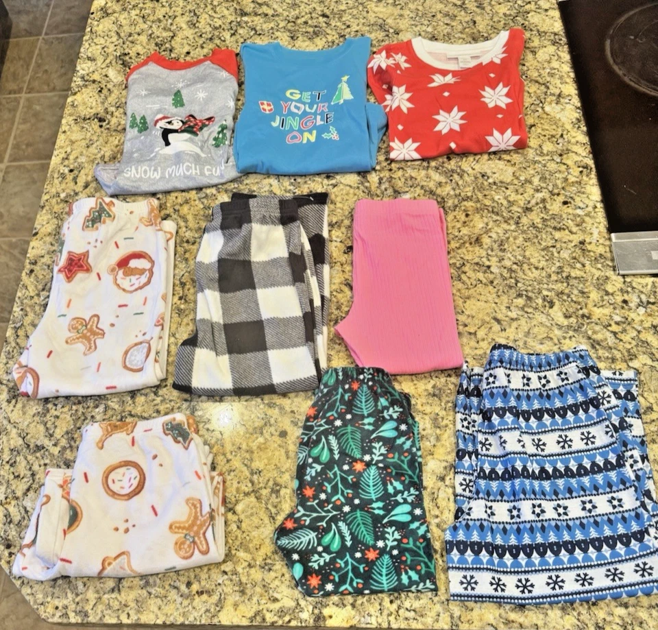 Lot of 9 Kids Toddler Mix Match Christmas Clothes Size 3T - Image 1 of 1