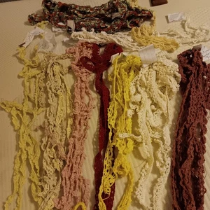Crochet Handmade Lace Trim Almost 50 Yrds Millinery Mix 11 Patterns Cotton Lot - Picture 1 of 6