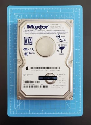 Maxtor Apple 250GB DiamondMax 10 Model 6L250M0 - Image 1 of 2