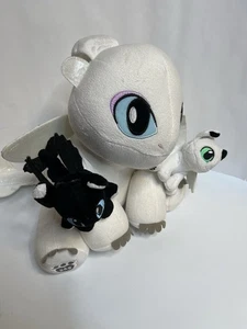 Build A Bear How To Train Your Dragon White Light Fury 15" Plush and 2 Wristlets - Picture 1 of 7