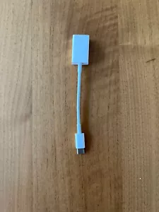 Apple A1632 USB-C to USB ADAPTER MJ1M2AM/A used - Picture 1 of 2