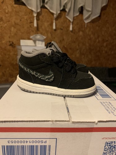 Air Jordan Retro 1 basso