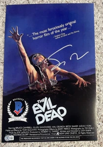 PÓSTER FOTOGRÁFICO SAM RAIMI FIRMADO THE EVIL DEAD 11X17 DIRECTOR BECKETT BAJO CERTIFICADO DE AUTENTICIDAD - Imagen 1 de 2