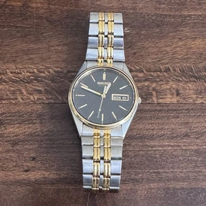 Seiko 7N43-7A59 35mm Gold Stainless Quartz Day Date Watch w Bracelet New Battery - Picture 1 of 8