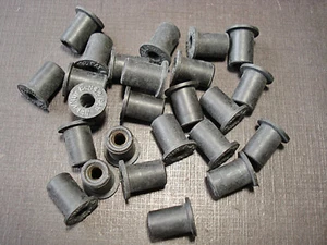 25 pcs GM 8-32 rubber well nuts 1/2" length 5/16" hole 347065 Oldsmobile Pontiac - Picture 1 of 7