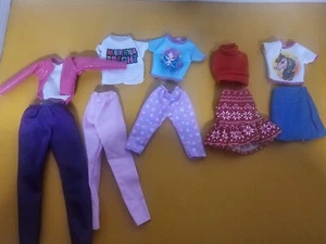 Lote de 5 Trajes Barbie Falda Prendas para el torso Pantalones - Imagen 1 de 4