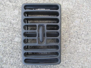 1997-98-99-2000-01-02 Jeep Wrangler TJ Dash AC  left  Corner/End Outlet - Bild 1 von 1