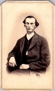 Junger Mann mit albernen Haaren, Canandaigua, NY, um 1860, CDV Foto, #4070 - Bild 1 von 2