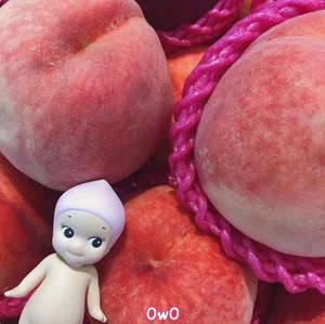 Authentic Sonny Angel Fruit Series New Version Peach Mini Figure Toy🍑 - Picture 1 of 1