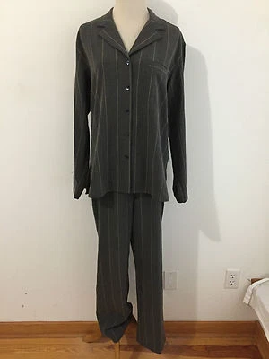 Traje Pantalón CHICO'S Gris con Rayas Negras y Beige Talla 2 Blazer/Pantalones Talla 1 Foto 1 de 4