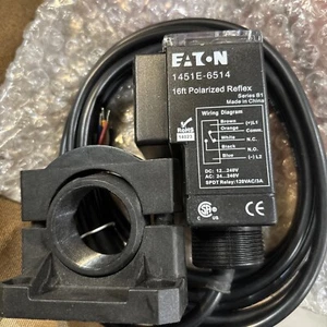 Eaton 1451E-6514 Photoelectric Sensor,Rectangl,Reflective - Picture 1 of 3